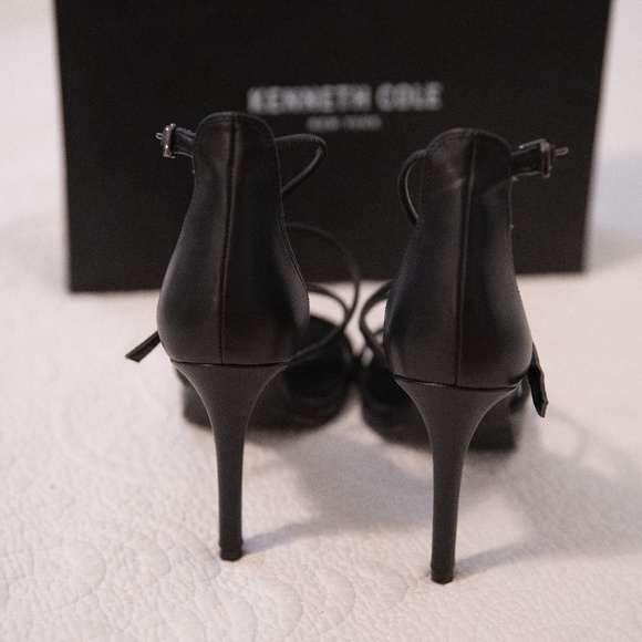 SOLD Kenneth Cole BRETT Black Strappy Heels - Picture 3 of 7
